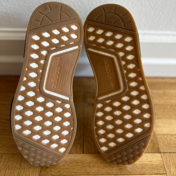 Adidas Women’s NMD_R1 'Vapour Green Gold' - Picture 6 of 6